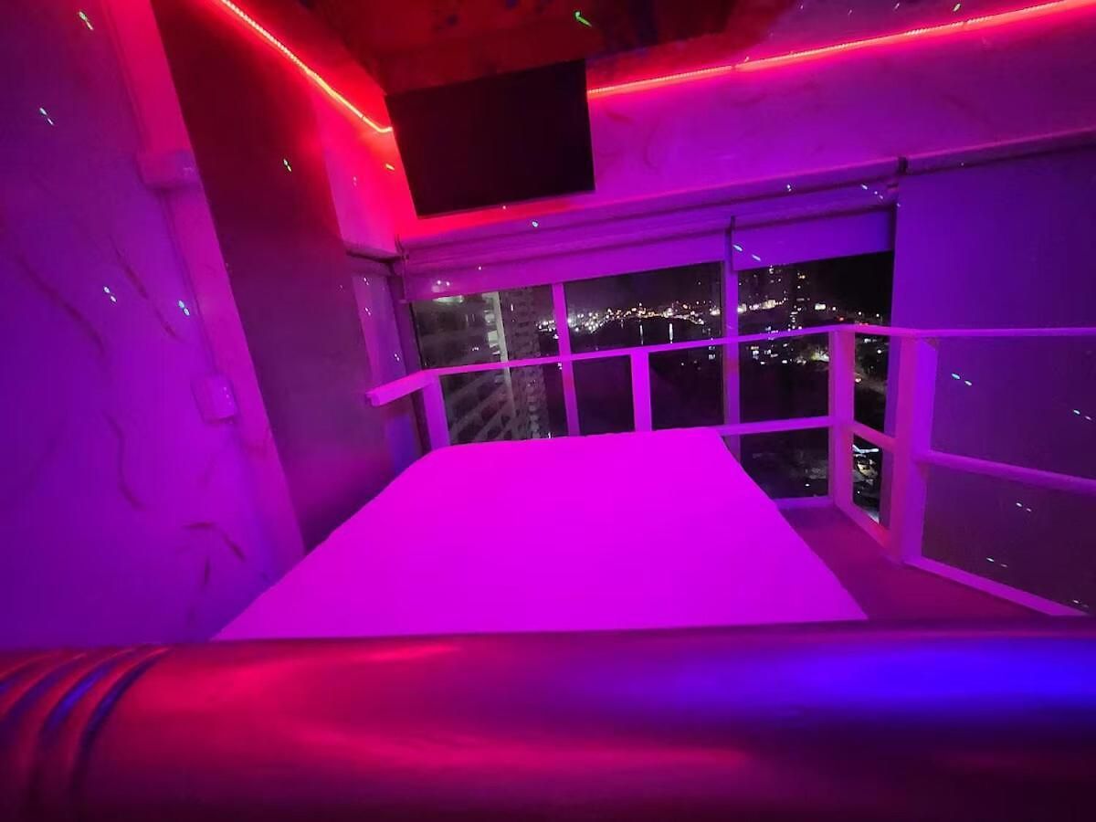 Exclusive Duplex Penthouse With Private Jacuzzi