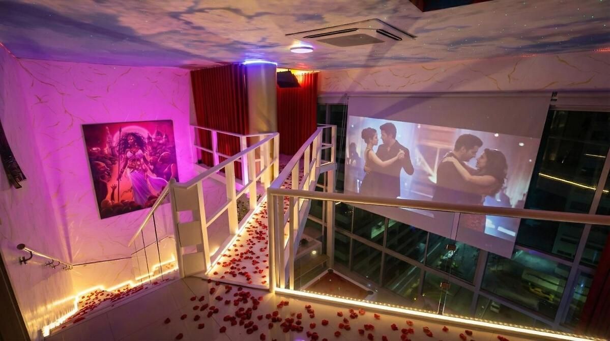 Exclusive Duplex Penthouse With Private Jacuzzi