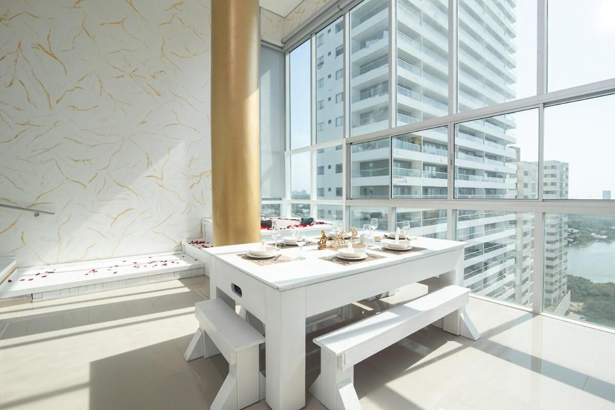 Exclusive Duplex Penthouse With Private Jacuzzi *