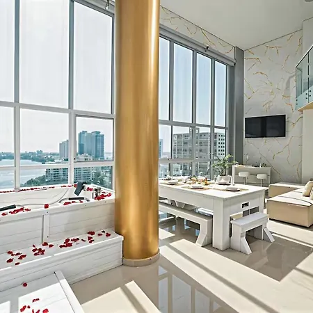 Apartamento Exclusive Duplex Penthouse With Private Jacuzzi